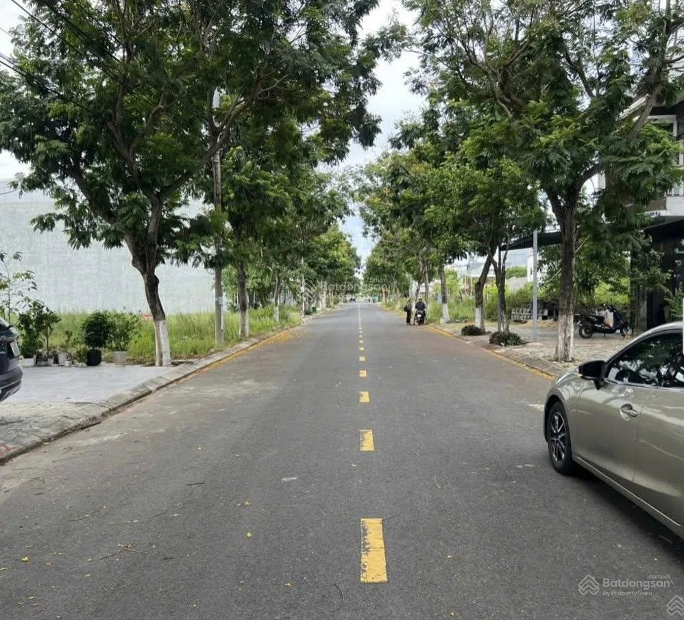 Bán đất mặt tiền Võ Văn Đồng, Hòa Hải, DT 180m2 gần bãi tắm Tân Trà, giá 13.5 tỷ TL